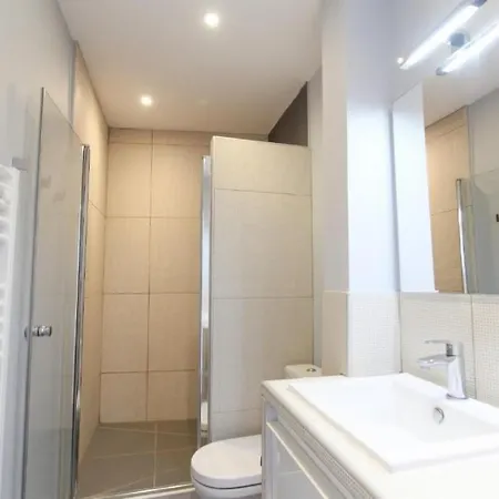 Le Balcon Sur La グリモー